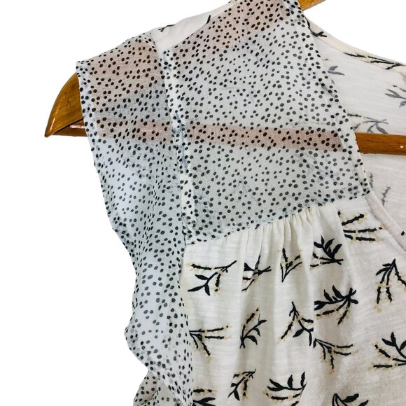 Lucky Brand Women's V-neck Top Sz Small Sheer Polka Dot Sleeves Floral Print - Picture 4 of 9